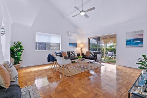 Property photo of 3/43 Norfolk Street Coorparoo QLD 4151