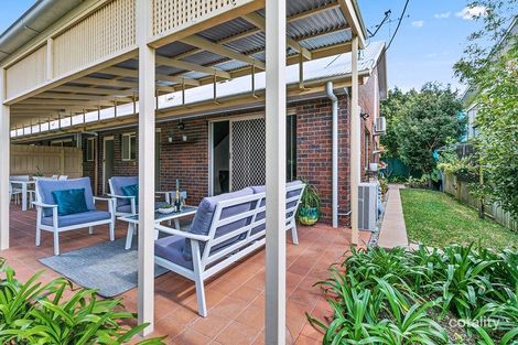 Property photo of 3/43 Norfolk Street Coorparoo QLD 4151