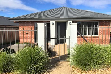 9 Stringybark Ct, Thurgoona, NSW 2640