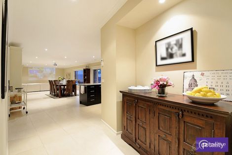 Property photo of 9 Hollyrood Drive Berwick VIC 3806