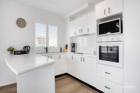Property photo of 10/8 Esplanade Golden Beach QLD 4551