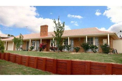 1 Robert Ct, Hampton Park, VIC 3976