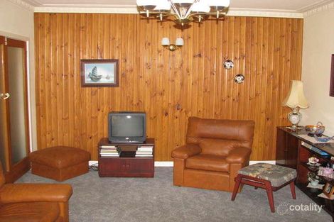 Property photo of 7 Grandison Grove Oak Park VIC 3046