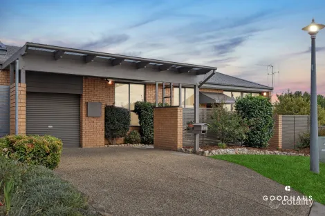 Property photo of 34 Epenarra Close Hawker ACT 2614