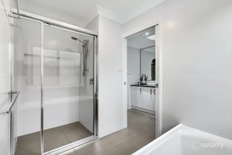 Property photo of 10 Gershwin Crescent Claremont Meadows NSW 2747