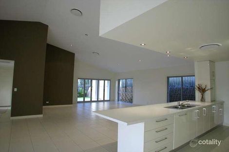 Property photo of 37 Zane Street Molendinar QLD 4214