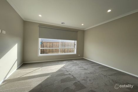 Property photo of 26 Applebox Crescent Yarragon VIC 3823