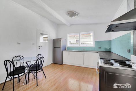 15 Thames St, West Wollongong, NSW 2500