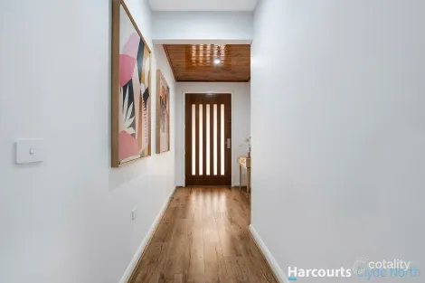 Property photo of 46 Sparrow Street Cranbourne VIC 3977