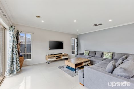 Property photo of 9 Lion Chase Craigieburn VIC 3064