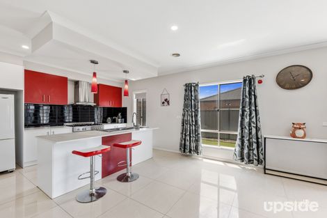 Property photo of 9 Lion Chase Craigieburn VIC 3064