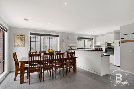 Property photo of 5 Valli Place East Bendigo VIC 3550