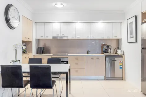 Property photo of 126/1-7 Moores Crescent Varsity Lakes QLD 4227