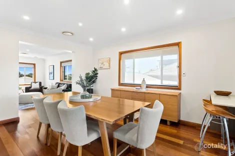 Property photo of 15 Korrongulla Crescent Primbee NSW 2502