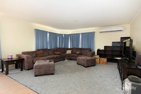 Property photo of 2 Macrobertson Way Hoppers Crossing VIC 3029