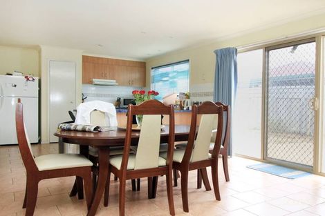 Property photo of 2 Macrobertson Way Hoppers Crossing VIC 3029