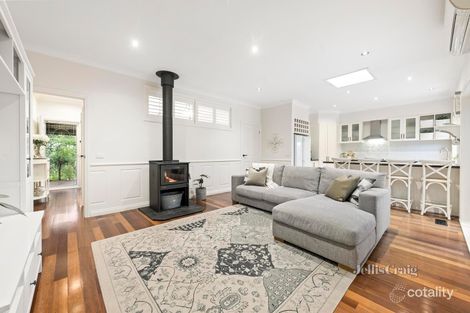 Property photo of 32 Narr-Maen Drive Croydon Hills VIC 3136