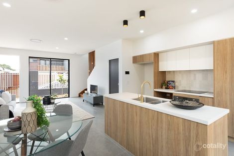 Property photo of 1/5 Cromwell Street Wooloowin QLD 4030