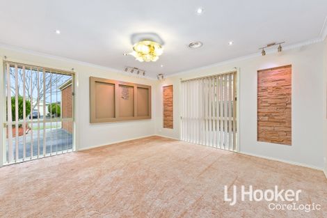 Property photo of 6 Stream Walk Hallam VIC 3803