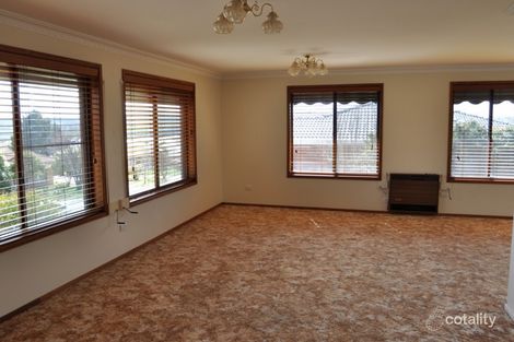 Property photo of 24 Pellion Place Windradyne NSW 2795