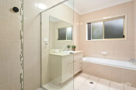 Property photo of 16 Gahnia Avenue Figtree NSW 2525