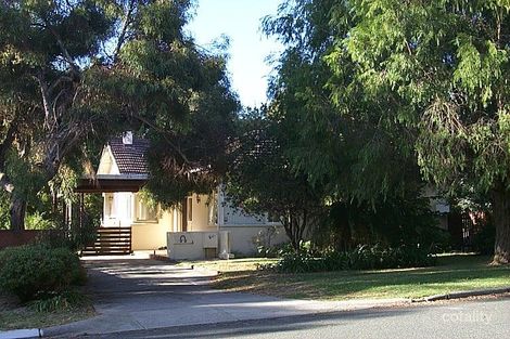 8 Nairn Rd, Applecross, WA 6153