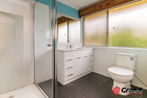 Property photo of 29 Fountain Drive Narre Warren VIC 3805