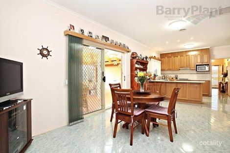 Property photo of 5 Kym Place Melton VIC 3337