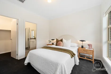 Property photo of 40 Yellow Brick Road Doreen VIC 3754