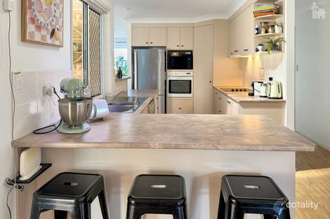 Property photo of 148 Truro Street Urangan QLD 4655