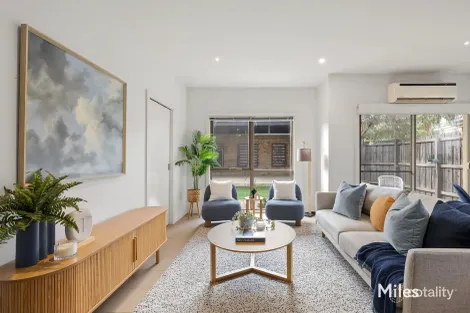 Property photo of 2/24 Strathallan Road Macleod VIC 3085