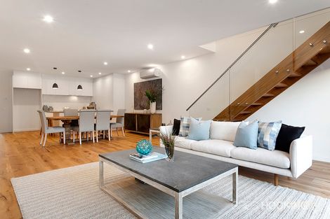 Property photo of 154 Danks Street Albert Park VIC 3206