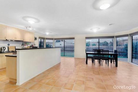 Property photo of 11 Bordeaux Drive Hoppers Crossing VIC 3029