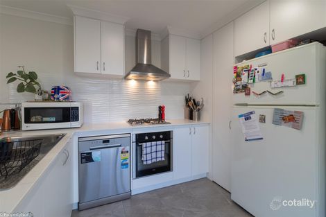 Property photo of 56 Stuttgart Avenue Hocking WA 6065
