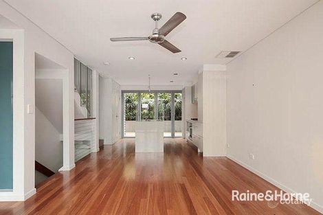 Property photo of 59 Douglas Street St Lucia QLD 4067
