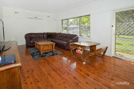 Property photo of 10 Kapooka Avenue Dapto NSW 2530