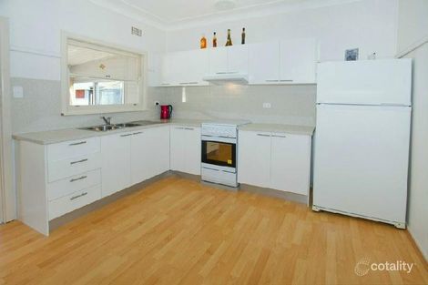 Property photo of 10 Kapooka Avenue Dapto NSW 2530