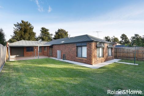 Property photo of 21 Parker Court Roxburgh Park VIC 3064