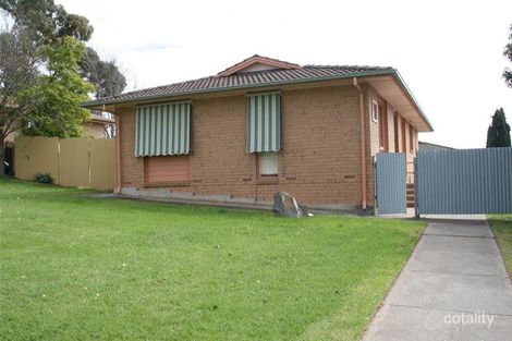 13 Troutbeck Cres, Huntfield Heights, SA 5163