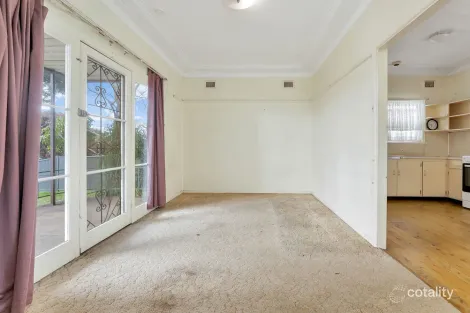 Property photo of 22 View Parade Saratoga NSW 2251