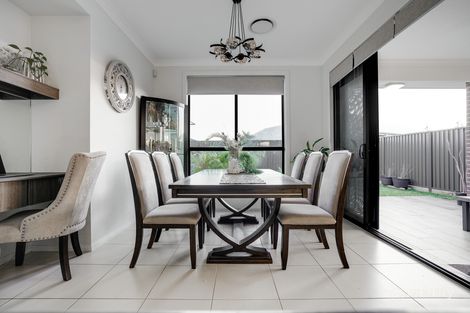 Property photo of 7 Brooklime Crescent Denham Court NSW 2565