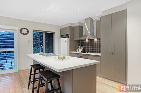 Property photo of 2/4-5 Saltbush Court Rowville VIC 3178