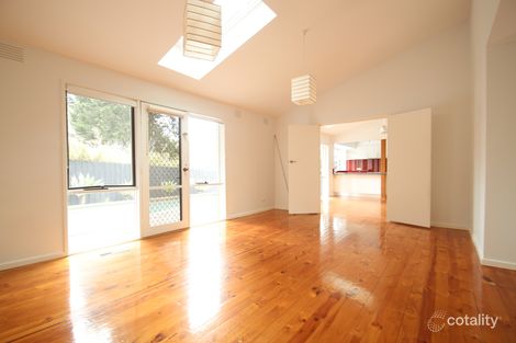 4 Darlington Ave, Wheelers Hill, VIC 3150