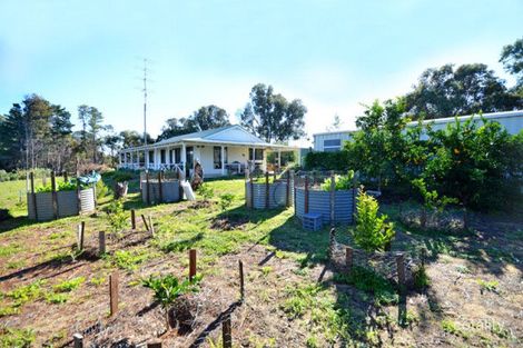 Property photo of 15 Ocean Place Nilgen WA 6044