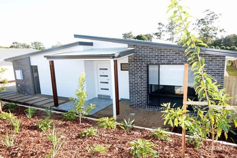 2/5 Tamarind Ct, Woombye, QLD 4559