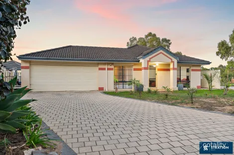 Property photo of 23 Milano Loop Seville Grove WA 6112