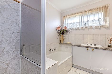Property photo of 11 Shanahan Court Hamilton VIC 3300