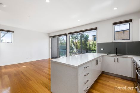 Property photo of 1/26 Diamond Boulevard Greensborough VIC 3088
