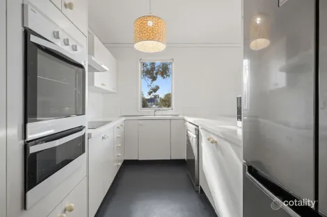 Property photo of 1/1 Chifley Place Chifley ACT 2606