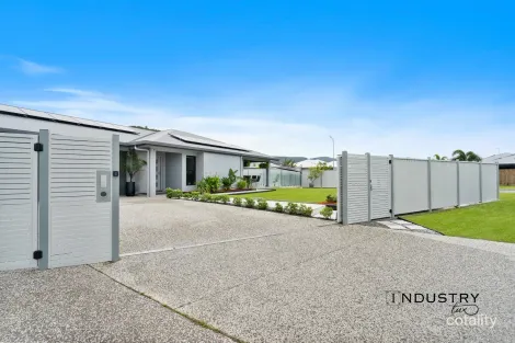 20 Wattledale Bend, Trinity Beach, QLD 4879